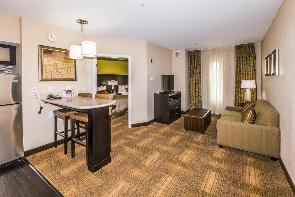 Staybridge Suites Knoxville West, An Ihg Hotel Экстерьер фото